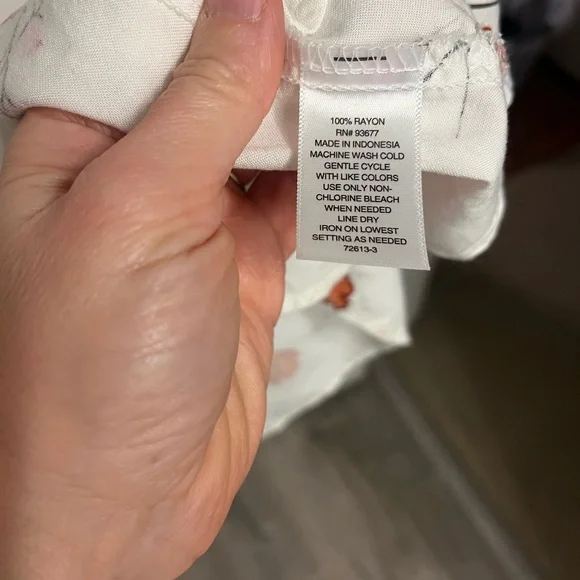 Women's a.n.a Short Sleeve Floral High Low Dress- Size XS- Pre-owned - Picture 5 of 5